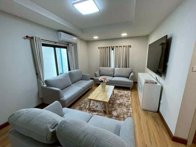 ประกาศฟรี! ซื้อ-ขาย-เช่า คอนโด บ้าน ทาวน์โฮม ที่ดิน และพื้นที่เชิงพาณิชย์ทั่วประเทศไทย ทุกทำเล ทุกงบประมาณ ไม่มีค่าใช้จ่าย ลงง่าย ขายไว เข้าถึงผู้ซื้อโดยตรง 5 226055pic4.jpg