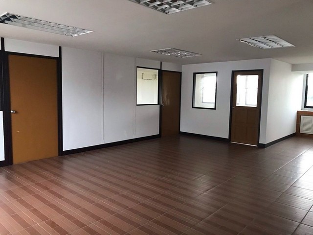 ประกาศฟรี! ซื้อ-ขาย-เช่า คอนโด บ้าน ทาวน์โฮม ที่ดิน และพื้นที่เชิงพาณิชย์ทั่วประเทศไทย ทุกทำเล ทุกงบประมาณ ไม่มีค่าใช้จ่าย ลงง่าย ขายไว เข้าถึงผู้ซื้อโดยตรง 4 502057pic3.jpg