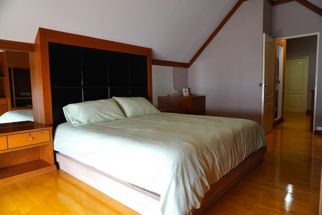 ประกาศฟรี! ซื้อ-ขาย-เช่า คอนโด บ้าน ทาวน์โฮม ที่ดิน และพื้นที่เชิงพาณิชย์ทั่วประเทศไทย ทุกทำเล ทุกงบประมาณ ไม่มีค่าใช้จ่าย ลงง่าย ขายไว เข้าถึงผู้ซื้อโดยตรง 5 303923pic4.jpg