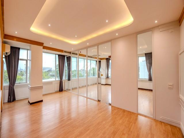 ประกาศฟรี! ซื้อ-ขาย-เช่า คอนโด บ้าน ทาวน์โฮม ที่ดิน และพื้นที่เชิงพาณิชย์ทั่วประเทศไทย ทุกทำเล ทุกงบประมาณ ไม่มีค่าใช้จ่าย ลงง่าย ขายไว เข้าถึงผู้ซื้อโดยตรง 4 291297pic3.jpg