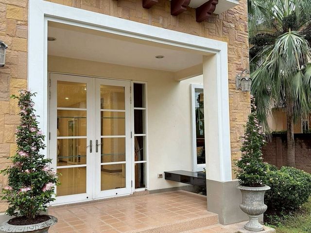 ประกาศฟรี! ซื้อ-ขาย-เช่า คอนโด บ้าน ทาวน์โฮม ที่ดิน และพื้นที่เชิงพาณิชย์ทั่วประเทศไทย ทุกทำเล ทุกงบประมาณ ไม่มีค่าใช้จ่าย ลงง่าย ขายไว เข้าถึงผู้ซื้อโดยตรง 3 226293pic2.jpg