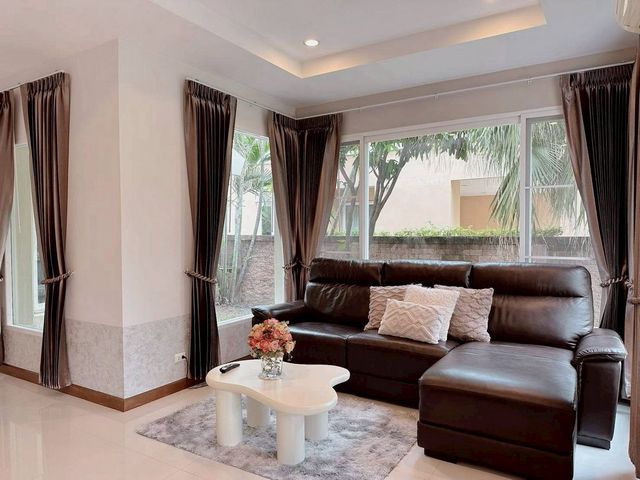 ประกาศฟรี! ซื้อ-ขาย-เช่า คอนโด บ้าน ทาวน์โฮม ที่ดิน และพื้นที่เชิงพาณิชย์ทั่วประเทศไทย ทุกทำเล ทุกงบประมาณ ไม่มีค่าใช้จ่าย ลงง่าย ขายไว เข้าถึงผู้ซื้อโดยตรง 4 226293pic3.jpg