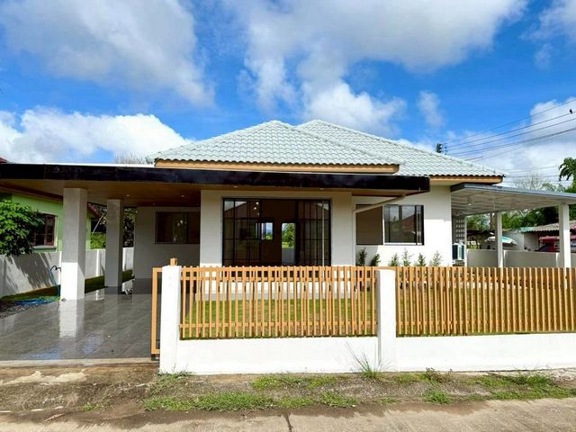 ประกาศฟรี! ซื้อ-ขาย-เช่า คอนโด บ้าน ทาวน์โฮม ที่ดิน และพื้นที่เชิงพาณิชย์ทั่วประเทศไทย ทุกทำเล ทุกงบประมาณ ไม่มีค่าใช้จ่าย ลงง่าย ขายไว เข้าถึงผู้ซื้อโดยตรง 2 226283pic1.jpg