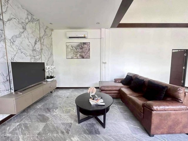 ประกาศฟรี! ซื้อ-ขาย-เช่า คอนโด บ้าน ทาวน์โฮม ที่ดิน และพื้นที่เชิงพาณิชย์ทั่วประเทศไทย ทุกทำเล ทุกงบประมาณ ไม่มีค่าใช้จ่าย ลงง่าย ขายไว เข้าถึงผู้ซื้อโดยตรง 3 303877pic2.jpg