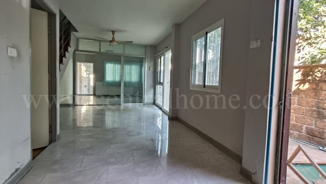 ประกาศฟรี! ซื้อ-ขาย-เช่า คอนโด บ้าน ทาวน์โฮม ที่ดิน และพื้นที่เชิงพาณิชย์ทั่วประเทศไทย ทุกทำเล ทุกงบประมาณ ไม่มีค่าใช้จ่าย ลงง่าย ขายไว เข้าถึงผู้ซื้อโดยตรง 5 284116pic4.jpg