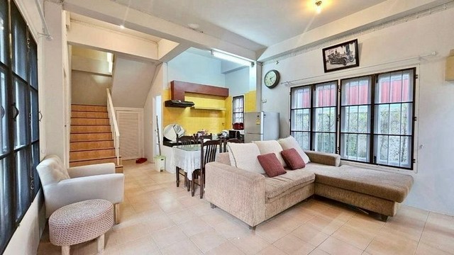 ประกาศฟรี! ซื้อ-ขาย-เช่า คอนโด บ้าน ทาวน์โฮม ที่ดิน และพื้นที่เชิงพาณิชย์ทั่วประเทศไทย ทุกทำเล ทุกงบประมาณ ไม่มีค่าใช้จ่าย ลงง่าย ขายไว เข้าถึงผู้ซื้อโดยตรง 5 226320pic4.jpg