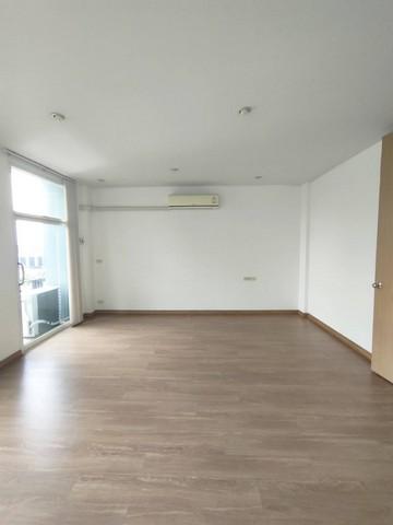 ประกาศฟรี! ซื้อ-ขาย-เช่า คอนโด บ้าน ทาวน์โฮม ที่ดิน และพื้นที่เชิงพาณิชย์ทั่วประเทศไทย ทุกทำเล ทุกงบประมาณ ไม่มีค่าใช้จ่าย ลงง่าย ขายไว เข้าถึงผู้ซื้อโดยตรง 5 501895pic4.jpg