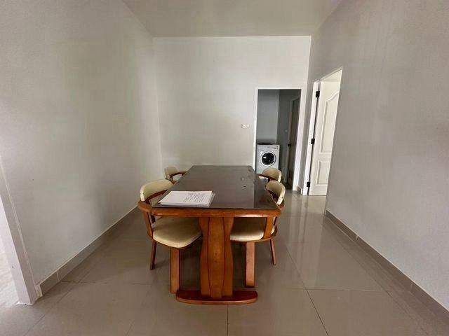 ประกาศฟรี! ซื้อ-ขาย-เช่า คอนโด บ้าน ทาวน์โฮม ที่ดิน และพื้นที่เชิงพาณิชย์ทั่วประเทศไทย ทุกทำเล ทุกงบประมาณ ไม่มีค่าใช้จ่าย ลงง่าย ขายไว เข้าถึงผู้ซื้อโดยตรง 5 226360pic4.jpg