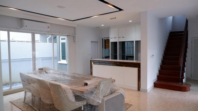 ประกาศฟรี! ซื้อ-ขาย-เช่า คอนโด บ้าน ทาวน์โฮม ที่ดิน และพื้นที่เชิงพาณิชย์ทั่วประเทศไทย ทุกทำเล ทุกงบประมาณ ไม่มีค่าใช้จ่าย ลงง่าย ขายไว เข้าถึงผู้ซื้อโดยตรง 3 502250pic2.jpg