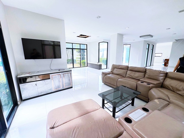 ประกาศฟรี! ซื้อ-ขาย-เช่า คอนโด บ้าน ทาวน์โฮม ที่ดิน และพื้นที่เชิงพาณิชย์ทั่วประเทศไทย ทุกทำเล ทุกงบประมาณ ไม่มีค่าใช้จ่าย ลงง่าย ขายไว เข้าถึงผู้ซื้อโดยตรง 3 226430pic2.jpg