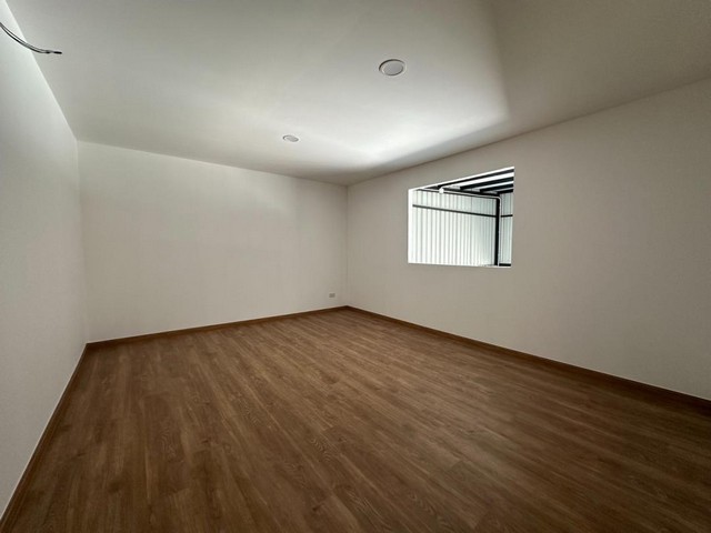 ประกาศฟรี! ซื้อ-ขาย-เช่า คอนโด บ้าน ทาวน์โฮม ที่ดิน และพื้นที่เชิงพาณิชย์ทั่วประเทศไทย ทุกทำเล ทุกงบประมาณ ไม่มีค่าใช้จ่าย ลงง่าย ขายไว เข้าถึงผู้ซื้อโดยตรง 4 502286pic3.jpg