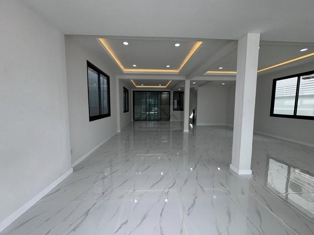 ประกาศฟรี! ซื้อ-ขาย-เช่า คอนโด บ้าน ทาวน์โฮม ที่ดิน และพื้นที่เชิงพาณิชย์ทั่วประเทศไทย ทุกทำเล ทุกงบประมาณ ไม่มีค่าใช้จ่าย ลงง่าย ขายไว เข้าถึงผู้ซื้อโดยตรง 4 500512pic3.jpg