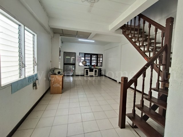 ประกาศฟรี! ซื้อ-ขาย-เช่า คอนโด บ้าน ทาวน์โฮม ที่ดิน และพื้นที่เชิงพาณิชย์ทั่วประเทศไทย ทุกทำเล ทุกงบประมาณ ไม่มีค่าใช้จ่าย ลงง่าย ขายไว เข้าถึงผู้ซื้อโดยตรง 5 286731pic4.jpg