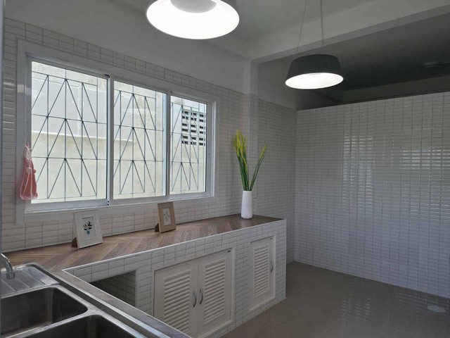 ประกาศฟรี! ซื้อ-ขาย-เช่า คอนโด บ้าน ทาวน์โฮม ที่ดิน และพื้นที่เชิงพาณิชย์ทั่วประเทศไทย ทุกทำเล ทุกงบประมาณ ไม่มีค่าใช้จ่าย ลงง่าย ขายไว เข้าถึงผู้ซื้อโดยตรง 5 305804pic4.jpg