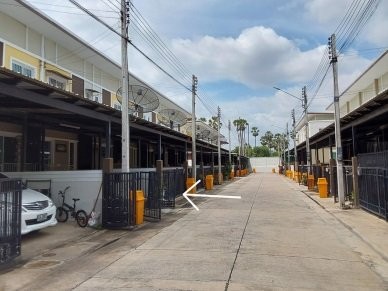 ประกาศฟรี! ซื้อ-ขาย-เช่า คอนโด บ้าน ทาวน์โฮม ที่ดิน และพื้นที่เชิงพาณิชย์ทั่วประเทศไทย ทุกทำเล ทุกงบประมาณ ไม่มีค่าใช้จ่าย ลงง่าย ขายไว เข้าถึงผู้ซื้อโดยตรง 4 213002pic3.jpg