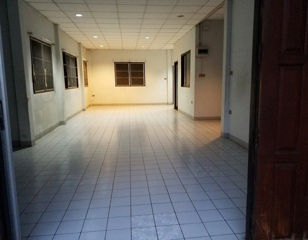 ประกาศฟรี! ซื้อ-ขาย-เช่า คอนโด บ้าน ทาวน์โฮม ที่ดิน และพื้นที่เชิงพาณิชย์ทั่วประเทศไทย ทุกทำเล ทุกงบประมาณ ไม่มีค่าใช้จ่าย ลงง่าย ขายไว เข้าถึงผู้ซื้อโดยตรง 4 204182pic3.jpg