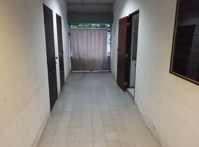 ประกาศฟรี! ซื้อ-ขาย-เช่า คอนโด บ้าน ทาวน์โฮม ที่ดิน และพื้นที่เชิงพาณิชย์ทั่วประเทศไทย ทุกทำเล ทุกงบประมาณ ไม่มีค่าใช้จ่าย ลงง่าย ขายไว เข้าถึงผู้ซื้อโดยตรง 5 204182pic4.jpg