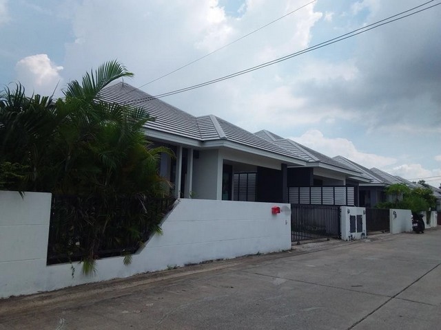 ประกาศฟรี! ซื้อ-ขาย-เช่า คอนโด บ้าน ทาวน์โฮม ที่ดิน และพื้นที่เชิงพาณิชย์ทั่วประเทศไทย ทุกทำเล ทุกงบประมาณ ไม่มีค่าใช้จ่าย ลงง่าย ขายไว เข้าถึงผู้ซื้อโดยตรง 4 204176pic3.jpg