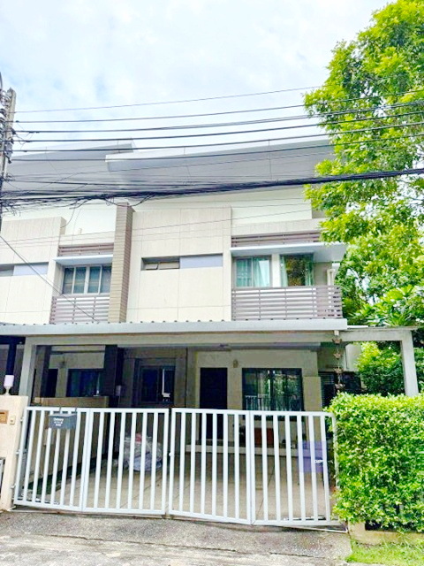 ประกาศฟรี! ซื้อ-ขาย-เช่า คอนโด บ้าน ทาวน์โฮม ที่ดิน และพื้นที่เชิงพาณิชย์ทั่วประเทศไทย ทุกทำเล ทุกงบประมาณ ไม่มีค่าใช้จ่าย ลงง่าย ขายไว เข้าถึงผู้ซื้อโดยตรง 3 228788pic2.jpg