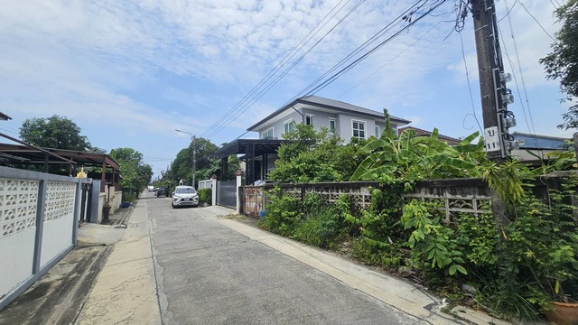 ประกาศฟรี! ซื้อ-ขาย-เช่า คอนโด บ้าน ทาวน์โฮม ที่ดิน และพื้นที่เชิงพาณิชย์ทั่วประเทศไทย ทุกทำเล ทุกงบประมาณ ไม่มีค่าใช้จ่าย ลงง่าย ขายไว เข้าถึงผู้ซื้อโดยตรง 2 291031pic1.jpg