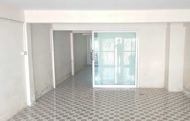 ประกาศฟรี! ซื้อ-ขาย-เช่า คอนโด บ้าน ทาวน์โฮม ที่ดิน และพื้นที่เชิงพาณิชย์ทั่วประเทศไทย ทุกทำเล ทุกงบประมาณ ไม่มีค่าใช้จ่าย ลงง่าย ขายไว เข้าถึงผู้ซื้อโดยตรง 4 204985pic3.jpg