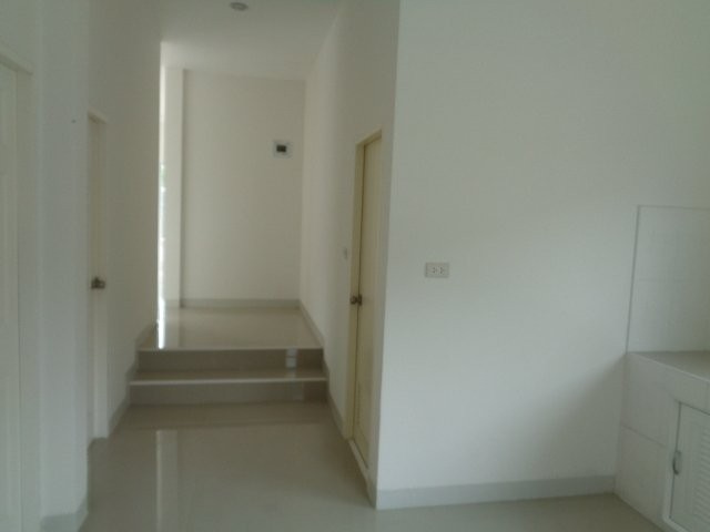 ประกาศฟรี! ซื้อ-ขาย-เช่า คอนโด บ้าน ทาวน์โฮม ที่ดิน และพื้นที่เชิงพาณิชย์ทั่วประเทศไทย ทุกทำเล ทุกงบประมาณ ไม่มีค่าใช้จ่าย ลงง่าย ขายไว เข้าถึงผู้ซื้อโดยตรง 4 204799pic3.jpg