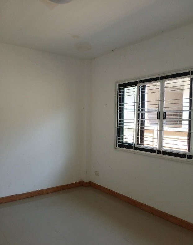 ประกาศฟรี! ซื้อ-ขาย-เช่า คอนโด บ้าน ทาวน์โฮม ที่ดิน และพื้นที่เชิงพาณิชย์ทั่วประเทศไทย ทุกทำเล ทุกงบประมาณ ไม่มีค่าใช้จ่าย ลงง่าย ขายไว เข้าถึงผู้ซื้อโดยตรง 5 213189pic4.jpg