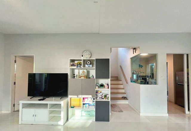 ประกาศฟรี! ซื้อ-ขาย-เช่า คอนโด บ้าน ทาวน์โฮม ที่ดิน และพื้นที่เชิงพาณิชย์ทั่วประเทศไทย ทุกทำเล ทุกงบประมาณ ไม่มีค่าใช้จ่าย ลงง่าย ขายไว เข้าถึงผู้ซื้อโดยตรง 5 503280pic4.jpg