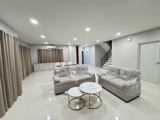 ประกาศฟรี! ซื้อ-ขาย-เช่า คอนโด บ้าน ทาวน์โฮม ที่ดิน และพื้นที่เชิงพาณิชย์ทั่วประเทศไทย ทุกทำเล ทุกงบประมาณ ไม่มีค่าใช้จ่าย ลงง่าย ขายไว เข้าถึงผู้ซื้อโดยตรง 2 305945pic1.jpg