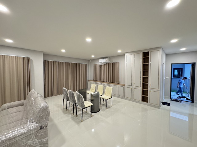 ประกาศฟรี! ซื้อ-ขาย-เช่า คอนโด บ้าน ทาวน์โฮม ที่ดิน และพื้นที่เชิงพาณิชย์ทั่วประเทศไทย ทุกทำเล ทุกงบประมาณ ไม่มีค่าใช้จ่าย ลงง่าย ขายไว เข้าถึงผู้ซื้อโดยตรง 5 305945pic4.jpg