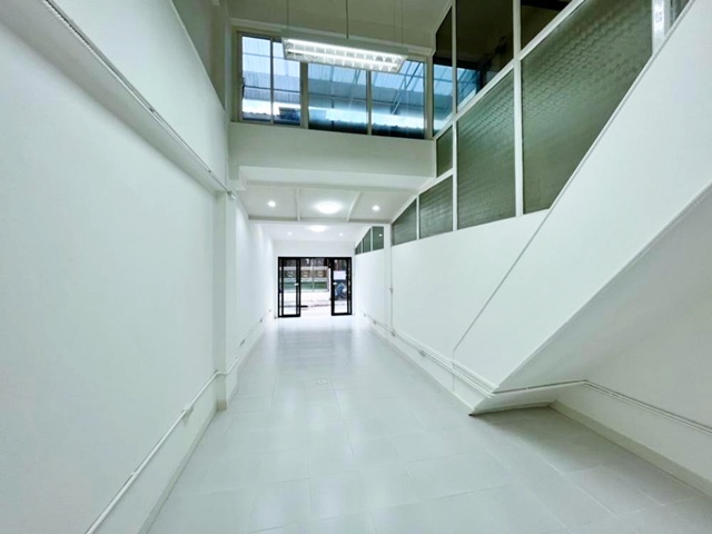 ประกาศฟรี! ซื้อ-ขาย-เช่า คอนโด บ้าน ทาวน์โฮม ที่ดิน และพื้นที่เชิงพาณิชย์ทั่วประเทศไทย ทุกทำเล ทุกงบประมาณ ไม่มีค่าใช้จ่าย ลงง่าย ขายไว เข้าถึงผู้ซื้อโดยตรง 3 229930pic2.jpg