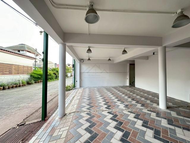 ประกาศฟรี! ซื้อ-ขาย-เช่า คอนโด บ้าน ทาวน์โฮม ที่ดิน และพื้นที่เชิงพาณิชย์ทั่วประเทศไทย ทุกทำเล ทุกงบประมาณ ไม่มีค่าใช้จ่าย ลงง่าย ขายไว เข้าถึงผู้ซื้อโดยตรง 5 503405pic4.jpg