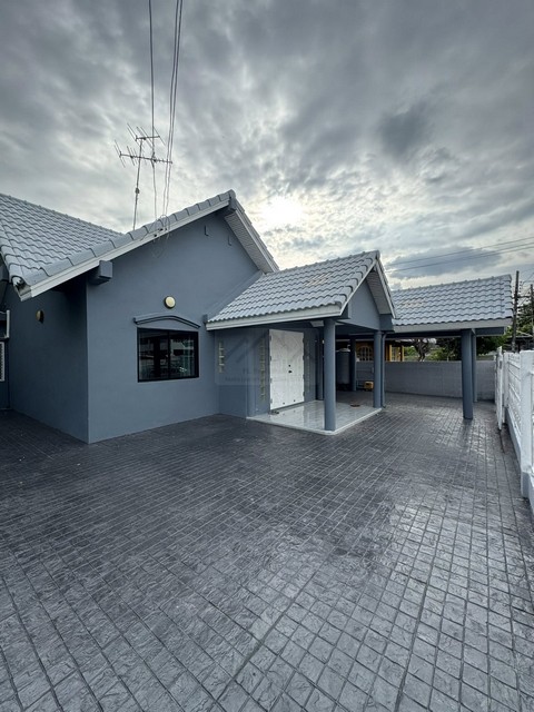 ประกาศฟรี! ซื้อ-ขาย-เช่า คอนโด บ้าน ทาวน์โฮม ที่ดิน และพื้นที่เชิงพาณิชย์ทั่วประเทศไทย ทุกทำเล ทุกงบประมาณ ไม่มีค่าใช้จ่าย ลงง่าย ขายไว เข้าถึงผู้ซื้อโดยตรง 3 503401pic2.jpg