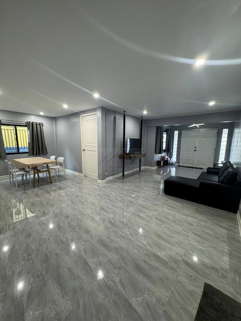 ประกาศฟรี! ซื้อ-ขาย-เช่า คอนโด บ้าน ทาวน์โฮม ที่ดิน และพื้นที่เชิงพาณิชย์ทั่วประเทศไทย ทุกทำเล ทุกงบประมาณ ไม่มีค่าใช้จ่าย ลงง่าย ขายไว เข้าถึงผู้ซื้อโดยตรง 5 503400pic4.jpg