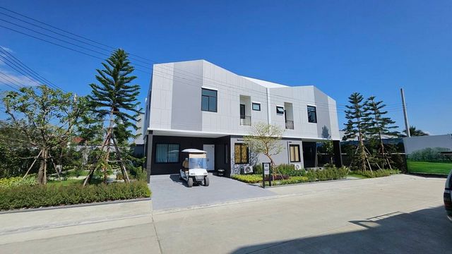 ประกาศฟรี! ซื้อ-ขาย-เช่า คอนโด บ้าน ทาวน์โฮม ที่ดิน และพื้นที่เชิงพาณิชย์ทั่วประเทศไทย ทุกทำเล ทุกงบประมาณ ไม่มีค่าใช้จ่าย ลงง่าย ขายไว เข้าถึงผู้ซื้อโดยตรง 2 230084pic1.jpg