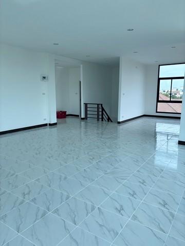 ประกาศฟรี! ซื้อ-ขาย-เช่า คอนโด บ้าน ทาวน์โฮม ที่ดิน และพื้นที่เชิงพาณิชย์ทั่วประเทศไทย ทุกทำเล ทุกงบประมาณ ไม่มีค่าใช้จ่าย ลงง่าย ขายไว เข้าถึงผู้ซื้อโดยตรง 5 503437pic4.jpg