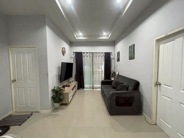 ประกาศฟรี! ซื้อ-ขาย-เช่า คอนโด บ้าน ทาวน์โฮม ที่ดิน และพื้นที่เชิงพาณิชย์ทั่วประเทศไทย ทุกทำเล ทุกงบประมาณ ไม่มีค่าใช้จ่าย ลงง่าย ขายไว เข้าถึงผู้ซื้อโดยตรง 4 230080pic3.jpg