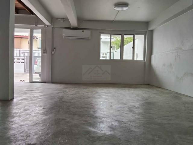 ประกาศฟรี! ซื้อ-ขาย-เช่า คอนโด บ้าน ทาวน์โฮม ที่ดิน และพื้นที่เชิงพาณิชย์ทั่วประเทศไทย ทุกทำเล ทุกงบประมาณ ไม่มีค่าใช้จ่าย ลงง่าย ขายไว เข้าถึงผู้ซื้อโดยตรง 3 503521pic2.jpg