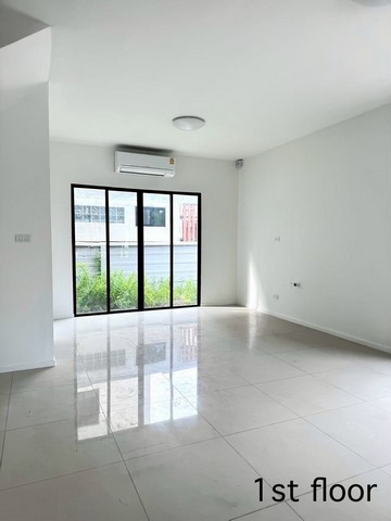 ประกาศฟรี! ซื้อ-ขาย-เช่า คอนโด บ้าน ทาวน์โฮม ที่ดิน และพื้นที่เชิงพาณิชย์ทั่วประเทศไทย ทุกทำเล ทุกงบประมาณ ไม่มีค่าใช้จ่าย ลงง่าย ขายไว เข้าถึงผู้ซื้อโดยตรง 3 305904pic2.jpg