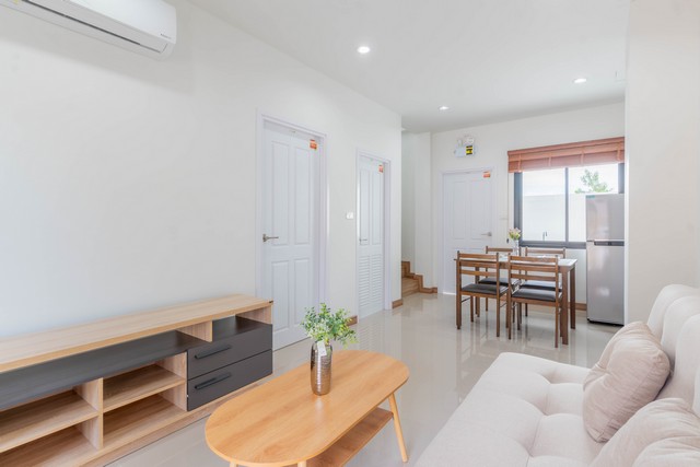 ประกาศฟรี! ซื้อ-ขาย-เช่า คอนโด บ้าน ทาวน์โฮม ที่ดิน และพื้นที่เชิงพาณิชย์ทั่วประเทศไทย ทุกทำเล ทุกงบประมาณ ไม่มีค่าใช้จ่าย ลงง่าย ขายไว เข้าถึงผู้ซื้อโดยตรง 5 227019pic4.jpg