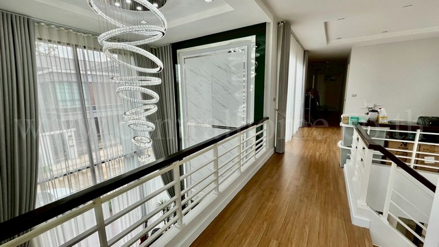 ประกาศฟรี! ซื้อ-ขาย-เช่า คอนโด บ้าน ทาวน์โฮม ที่ดิน และพื้นที่เชิงพาณิชย์ทั่วประเทศไทย ทุกทำเล ทุกงบประมาณ ไม่มีค่าใช้จ่าย ลงง่าย ขายไว เข้าถึงผู้ซื้อโดยตรง 5 288853pic4.jpg