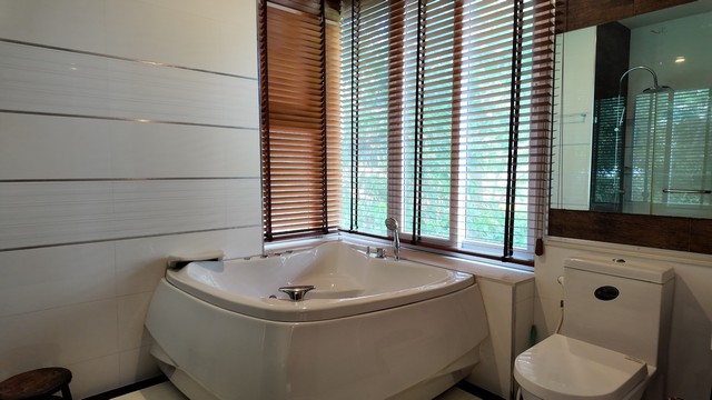 ประกาศฟรี! ซื้อ-ขาย-เช่า คอนโด บ้าน ทาวน์โฮม ที่ดิน และพื้นที่เชิงพาณิชย์ทั่วประเทศไทย ทุกทำเล ทุกงบประมาณ ไม่มีค่าใช้จ่าย ลงง่าย ขายไว เข้าถึงผู้ซื้อโดยตรง 3 230885pic2.jpg