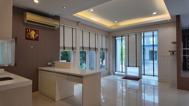 ประกาศฟรี! ซื้อ-ขาย-เช่า คอนโด บ้าน ทาวน์โฮม ที่ดิน และพื้นที่เชิงพาณิชย์ทั่วประเทศไทย ทุกทำเล ทุกงบประมาณ ไม่มีค่าใช้จ่าย ลงง่าย ขายไว เข้าถึงผู้ซื้อโดยตรง 4 230885pic3.jpg