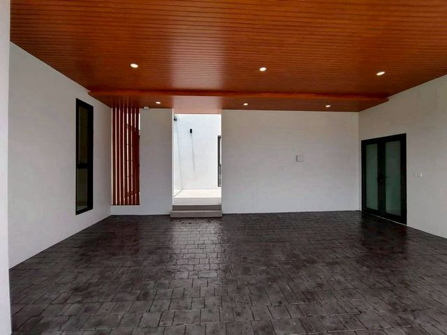 ประกาศฟรี! ซื้อ-ขาย-เช่า คอนโด บ้าน ทาวน์โฮม ที่ดิน และพื้นที่เชิงพาณิชย์ทั่วประเทศไทย ทุกทำเล ทุกงบประมาณ ไม่มีค่าใช้จ่าย ลงง่าย ขายไว เข้าถึงผู้ซื้อโดยตรง 3 230879pic2.jpg