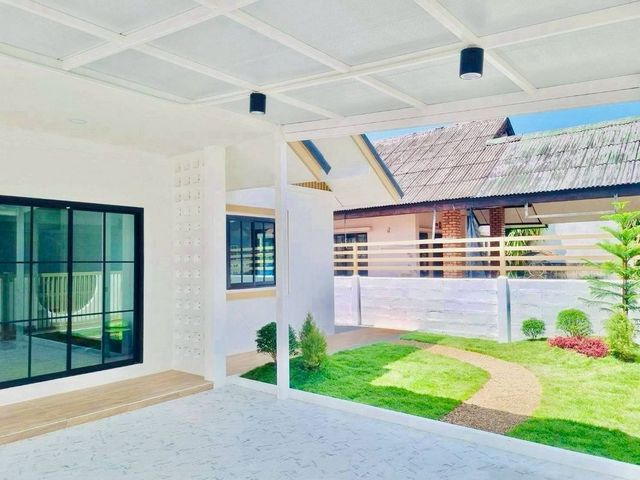 ประกาศฟรี! ซื้อ-ขาย-เช่า คอนโด บ้าน ทาวน์โฮม ที่ดิน และพื้นที่เชิงพาณิชย์ทั่วประเทศไทย ทุกทำเล ทุกงบประมาณ ไม่มีค่าใช้จ่าย ลงง่าย ขายไว เข้าถึงผู้ซื้อโดยตรง 3 230875pic2.jpg