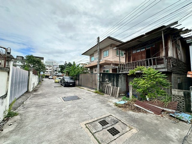 ประกาศฟรี! ซื้อ-ขาย-เช่า คอนโด บ้าน ทาวน์โฮม ที่ดิน และพื้นที่เชิงพาณิชย์ทั่วประเทศไทย ทุกทำเล ทุกงบประมาณ ไม่มีค่าใช้จ่าย ลงง่าย ขายไว เข้าถึงผู้ซื้อโดยตรง 4 306235pic3.jpg