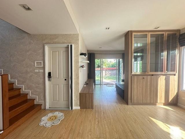 ประกาศฟรี! ซื้อ-ขาย-เช่า คอนโด บ้าน ทาวน์โฮม ที่ดิน และพื้นที่เชิงพาณิชย์ทั่วประเทศไทย ทุกทำเล ทุกงบประมาณ ไม่มีค่าใช้จ่าย ลงง่าย ขายไว เข้าถึงผู้ซื้อโดยตรง 4 503526pic3.jpg