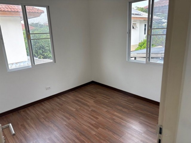 ประกาศฟรี! ซื้อ-ขาย-เช่า คอนโด บ้าน ทาวน์โฮม ที่ดิน และพื้นที่เชิงพาณิชย์ทั่วประเทศไทย ทุกทำเล ทุกงบประมาณ ไม่มีค่าใช้จ่าย ลงง่าย ขายไว เข้าถึงผู้ซื้อโดยตรง 5 306243pic4.jpg