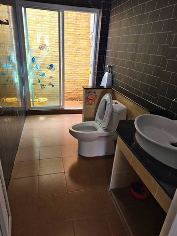 ประกาศฟรี! ซื้อ-ขาย-เช่า คอนโด บ้าน ทาวน์โฮม ที่ดิน และพื้นที่เชิงพาณิชย์ทั่วประเทศไทย ทุกทำเล ทุกงบประมาณ ไม่มีค่าใช้จ่าย ลงง่าย ขายไว เข้าถึงผู้ซื้อโดยตรง 5 230942pic4.jpg