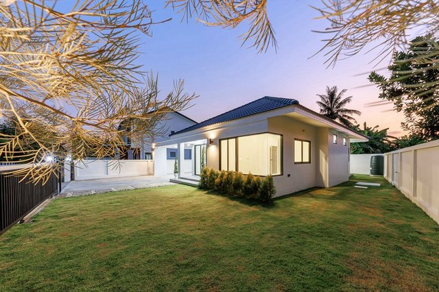 ประกาศฟรี! ซื้อ-ขาย-เช่า คอนโด บ้าน ทาวน์โฮม ที่ดิน และพื้นที่เชิงพาณิชย์ทั่วประเทศไทย ทุกทำเล ทุกงบประมาณ ไม่มีค่าใช้จ่าย ลงง่าย ขายไว เข้าถึงผู้ซื้อโดยตรง 2 230947pic1.jpg